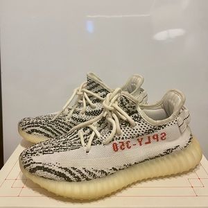 Adidas yeezy boost 350 V2 zebra shoes